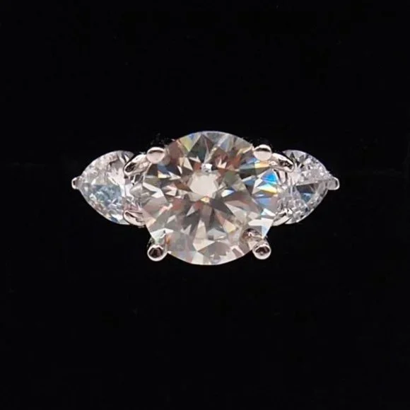 Awesome 3 Stone GRA Certified 2.80ctw Diamond Ring. Side Stones Cut As Heart's - Picture 8 of 15